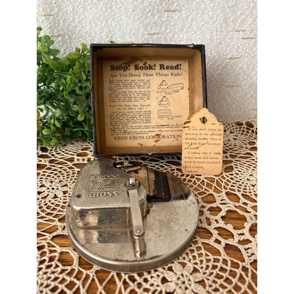 Vintage Kriss Kross Safety Razor Blade Sharpener w Box Instructions USA - Picture 1 of 8